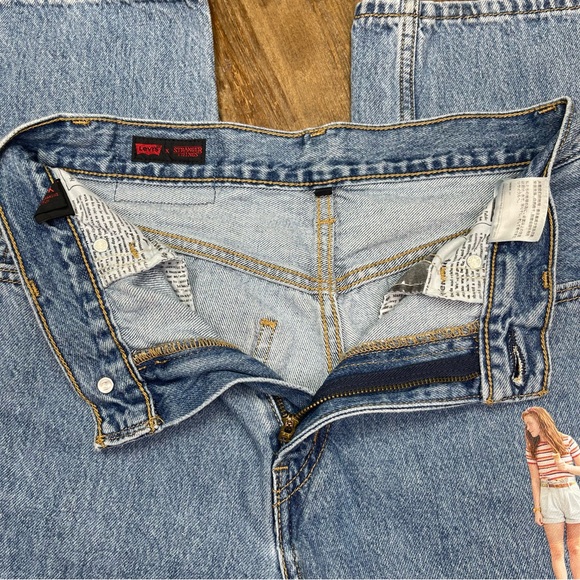 Levi Strauss X Stranger Things Dad Jeans Size 25 - Picture 9 of 11